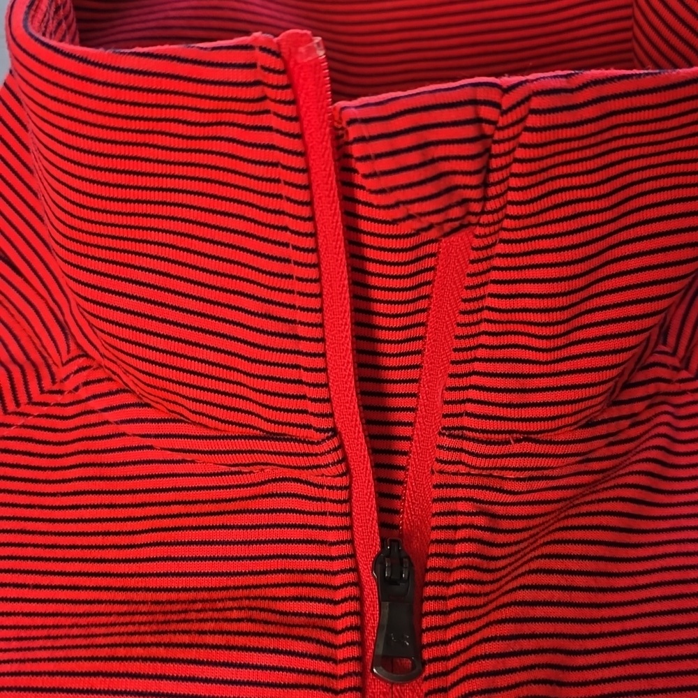 Under Armour Hot Pink Quarter-Zip Pullover Size Small - Picture 4 of 13